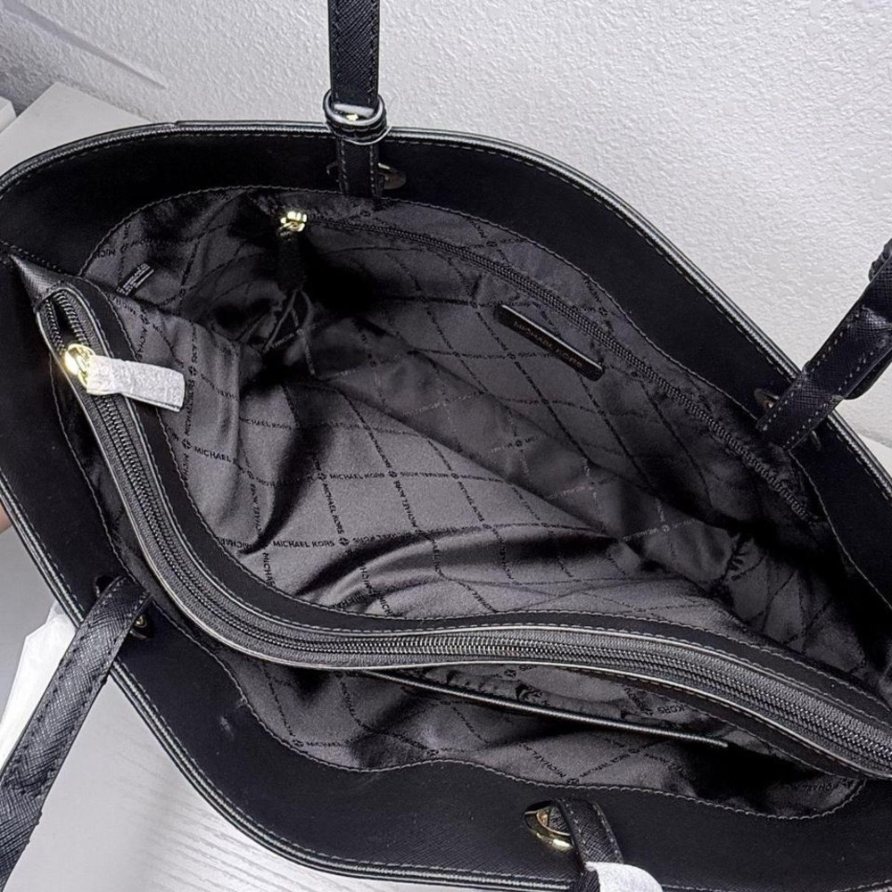 Michael Kors Jet Set Large Black Saffiano Leather Tote Bag Gold Hardware NWT - Picture 5 of 5